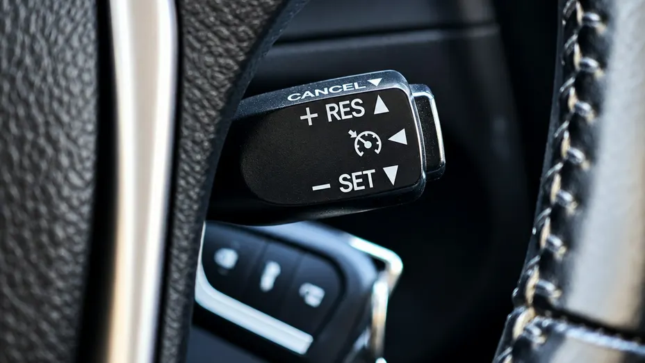 TOYOTA Auris -