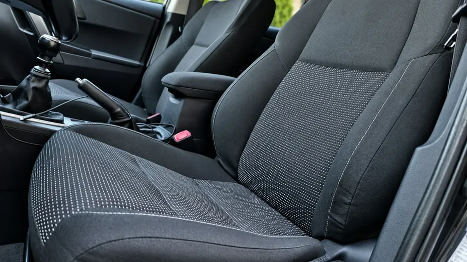 TOYOTA Auris -