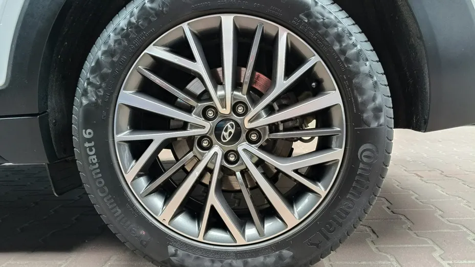 HYUNDAI Tucson -