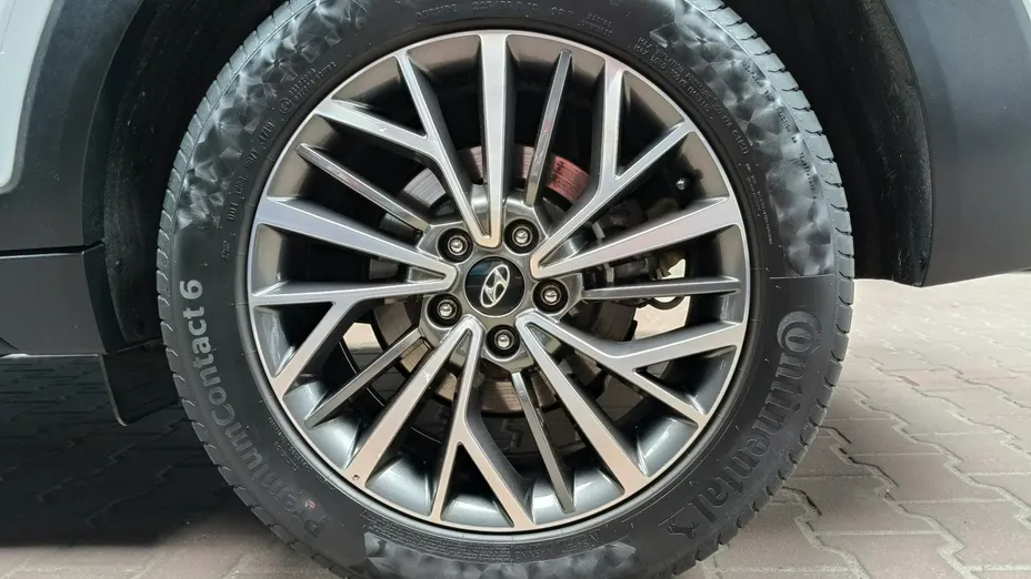 HYUNDAI Tucson -