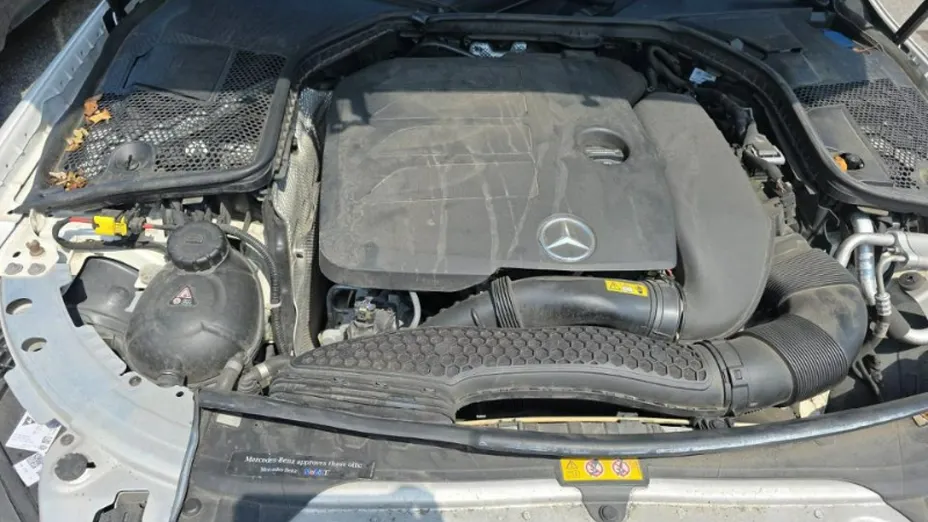 MERCEDES-BENZ C Klasa -