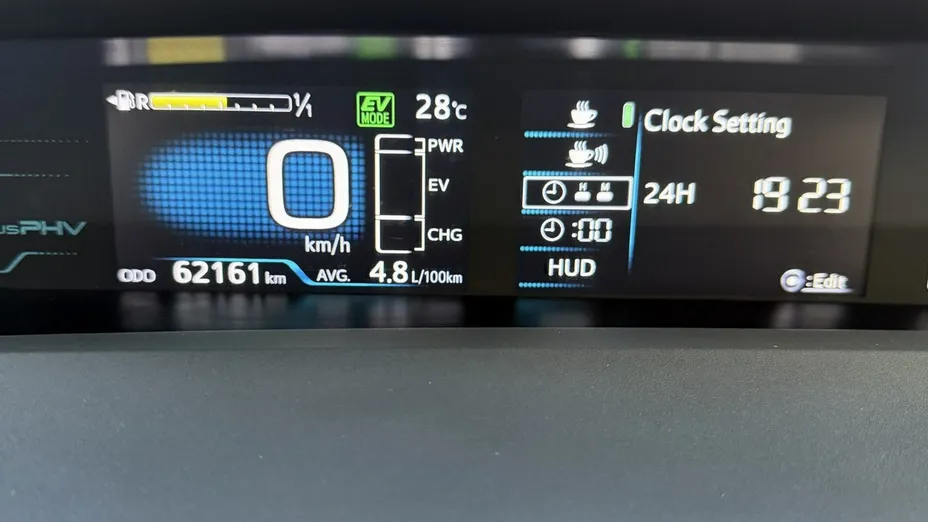 TOYOTA Prius -