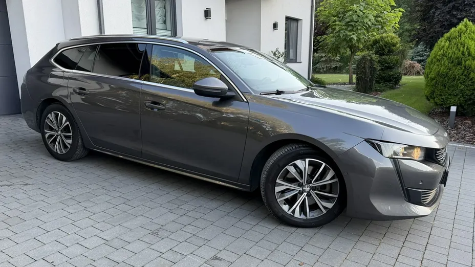 PEUGEOT 508 -