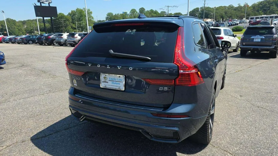 VOLVO XC60 -