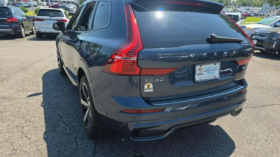VOLVO XC60 -