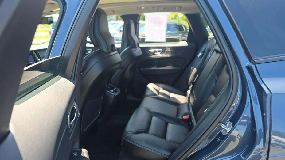 VOLVO XC60 -