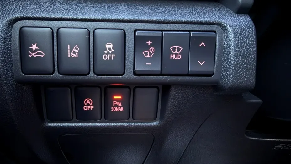MITSUBISHI Eclipse Cross -