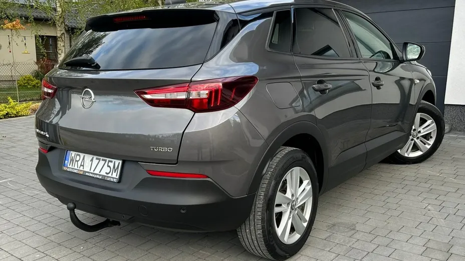 OPEL Grandland X -