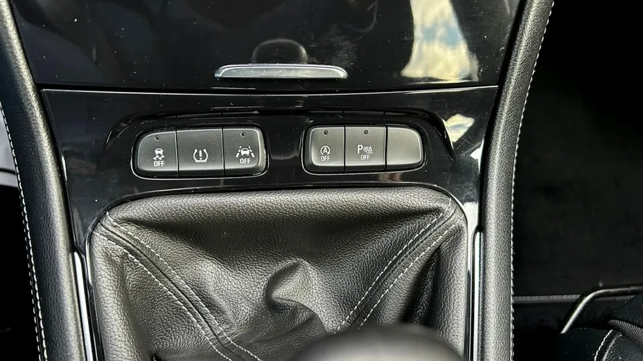 OPEL Grandland X -
