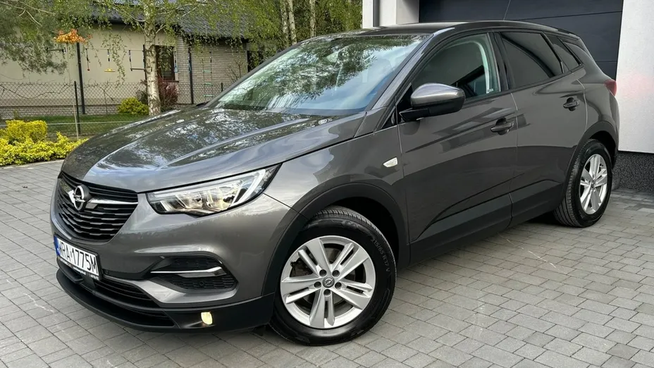 OPEL Grandland X -