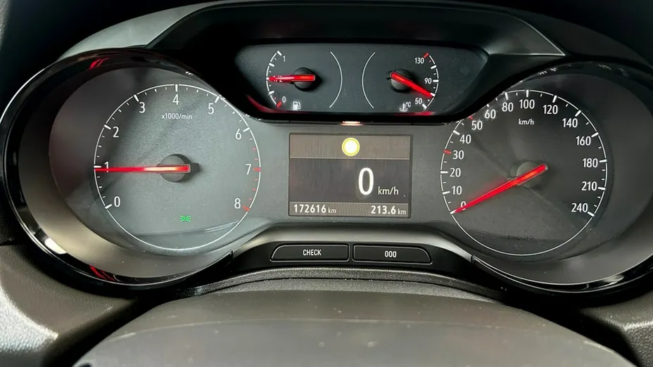 OPEL Grandland X -
