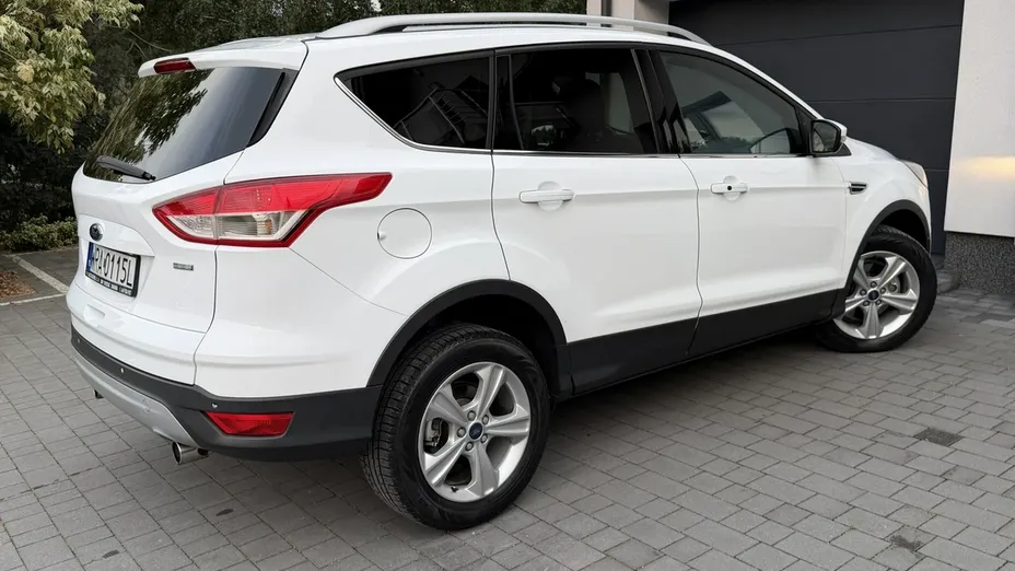 FORD Kuga -