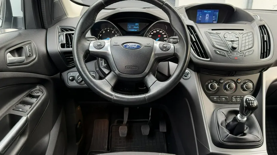 FORD Kuga -