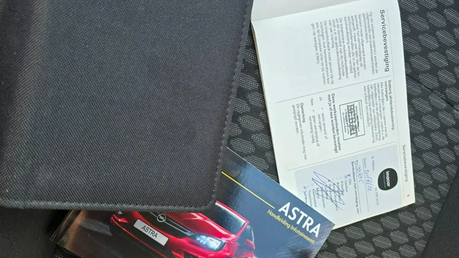 OPEL Astra -
