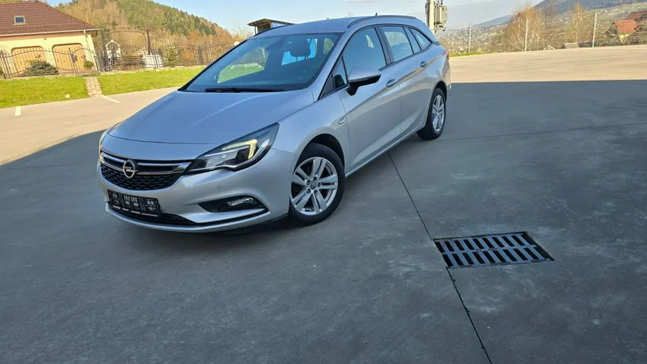 OPEL Astra -