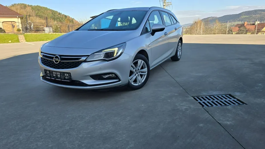 OPEL Astra -
