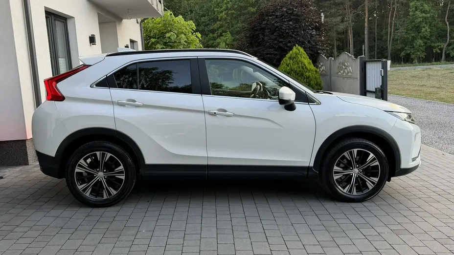 MITSUBISHI Eclipse Cross -