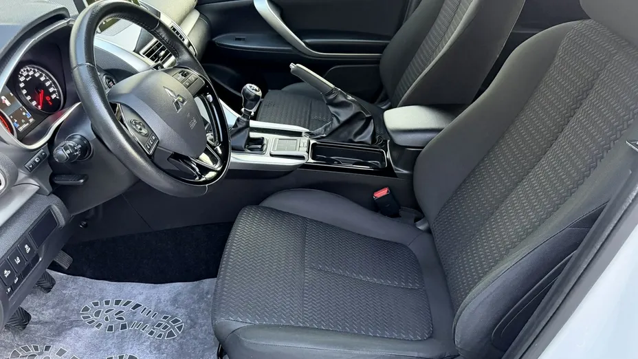 MITSUBISHI Eclipse Cross -