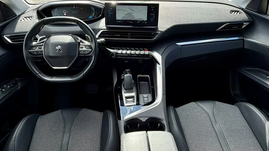 PEUGEOT 3008 -