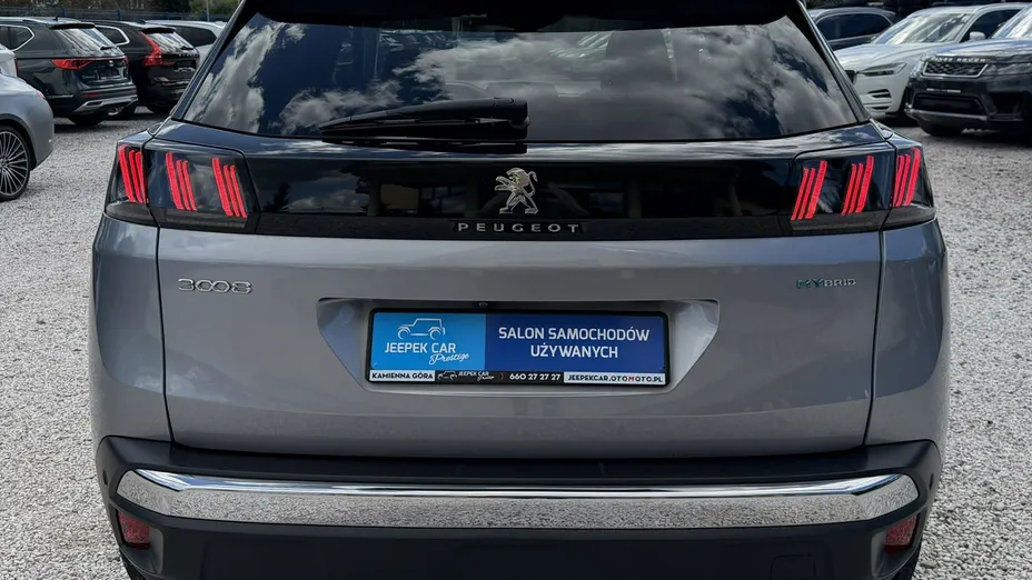 PEUGEOT 3008 -