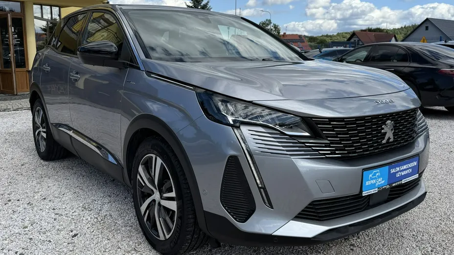 PEUGEOT 3008 -