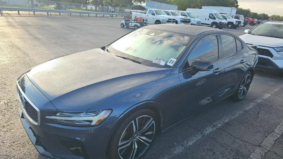 VOLVO S60 -