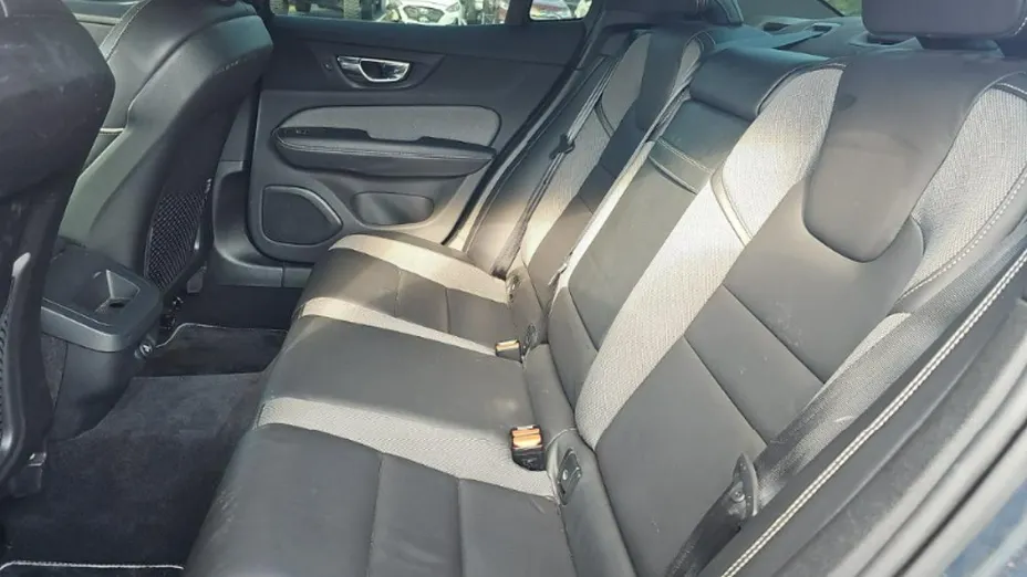 VOLVO S60 -