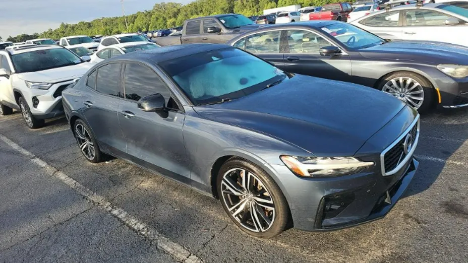 VOLVO S60 -