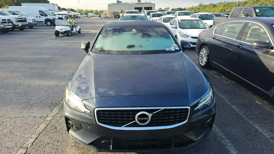 VOLVO S60 -