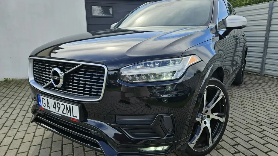VOLVO XC90 -