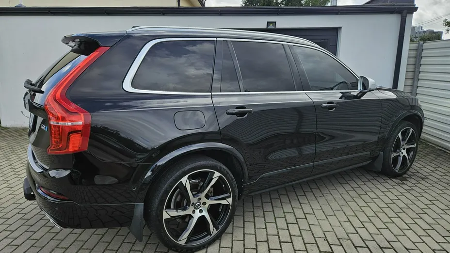 VOLVO XC90 -