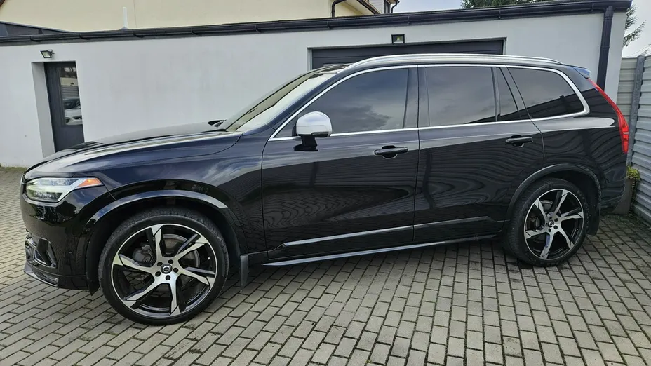 VOLVO XC90 -