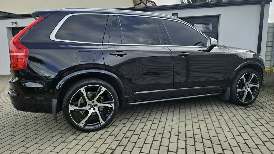 VOLVO XC90 -