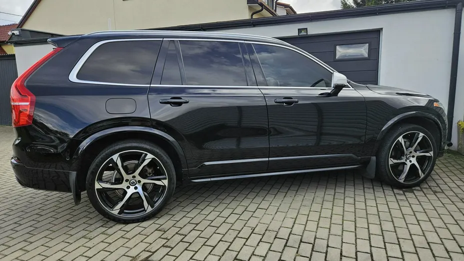 VOLVO XC90 -