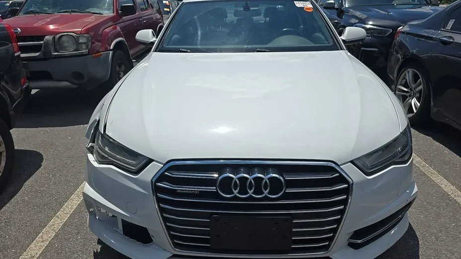 AUDI A6 -