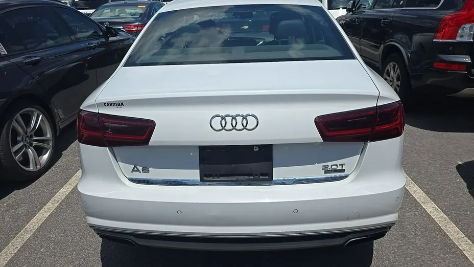 AUDI A6 -