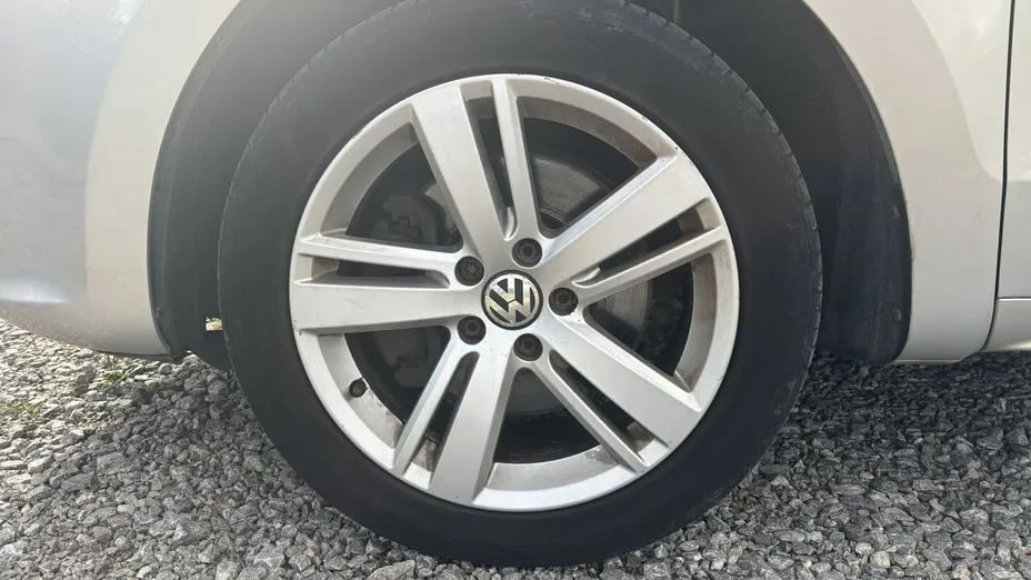VOLKSWAGEN Sharan -