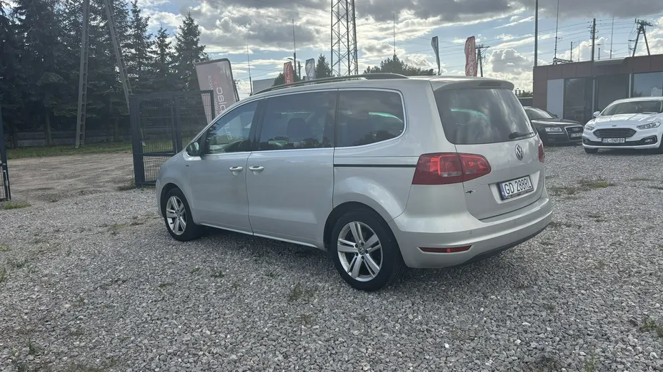VOLKSWAGEN Sharan -