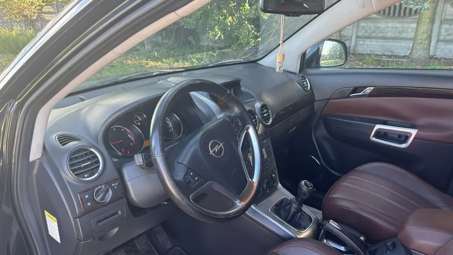 OPEL Antara -