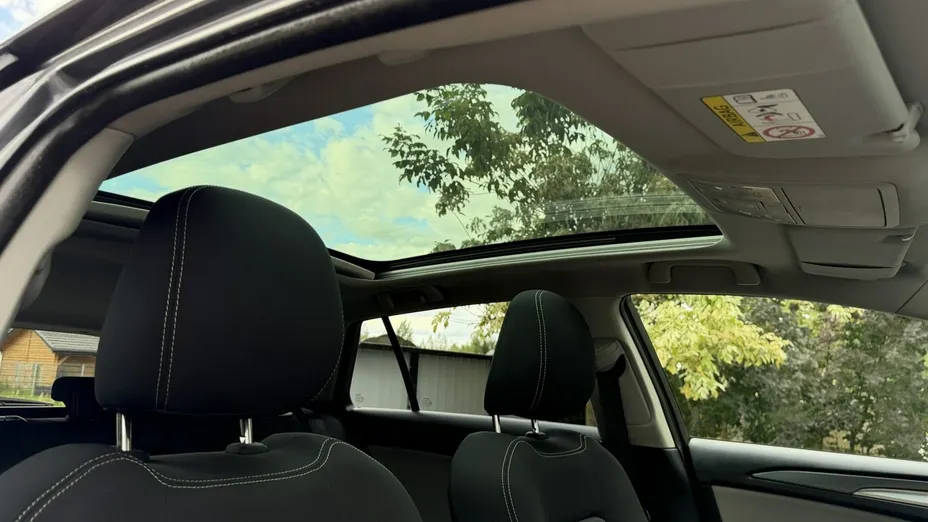 TOYOTA Avensis -