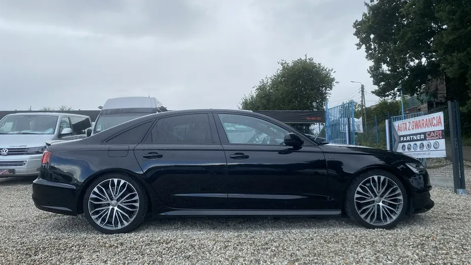 AUDI A6 -