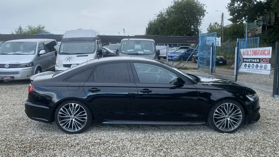AUDI A6 -
