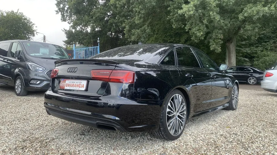 AUDI A6 -