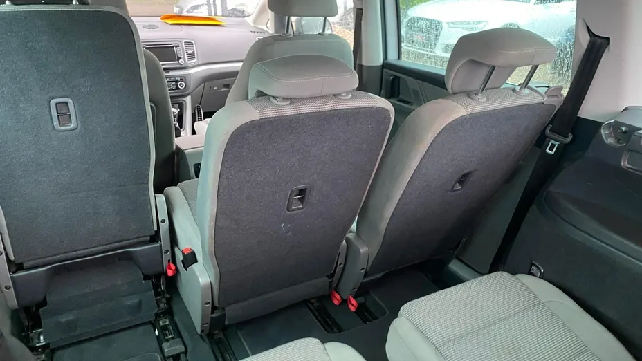 VOLKSWAGEN Sharan -