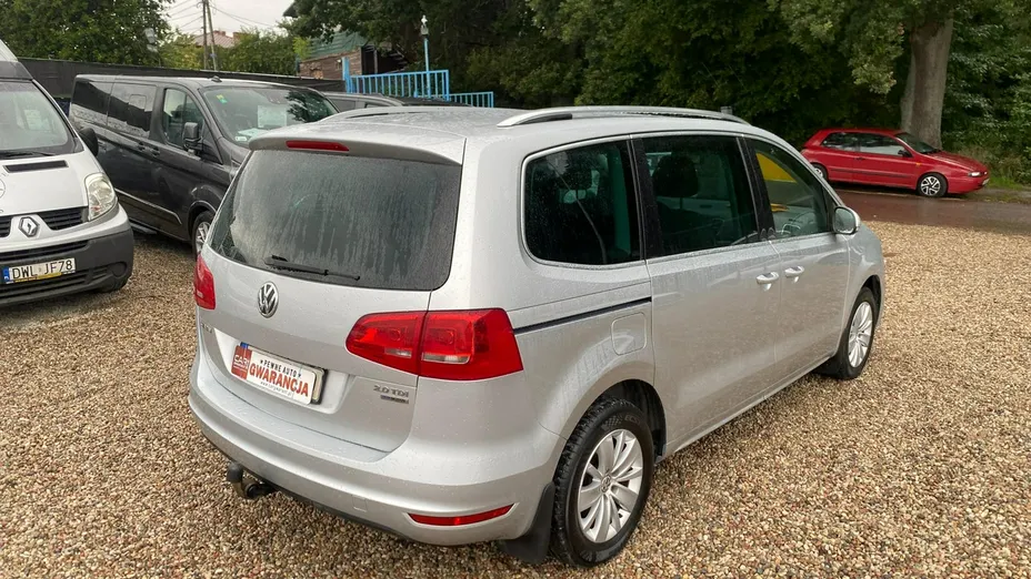 VOLKSWAGEN Sharan -