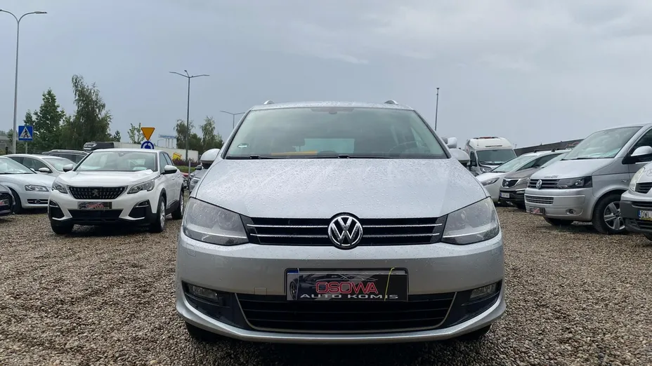 VOLKSWAGEN Sharan -