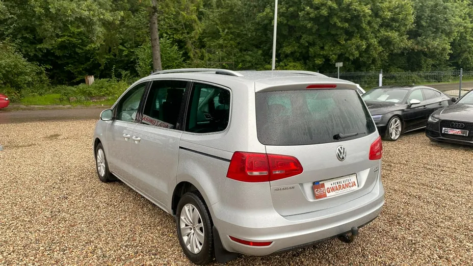 VOLKSWAGEN Sharan -