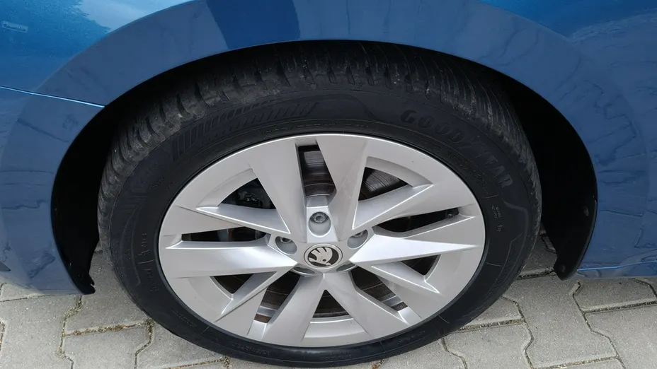 SKODA Octavia -