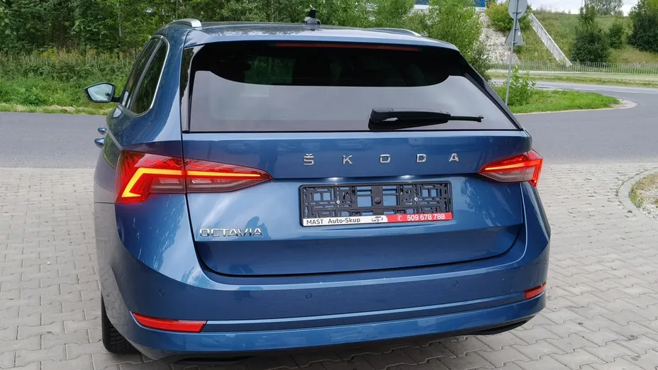 SKODA Octavia -