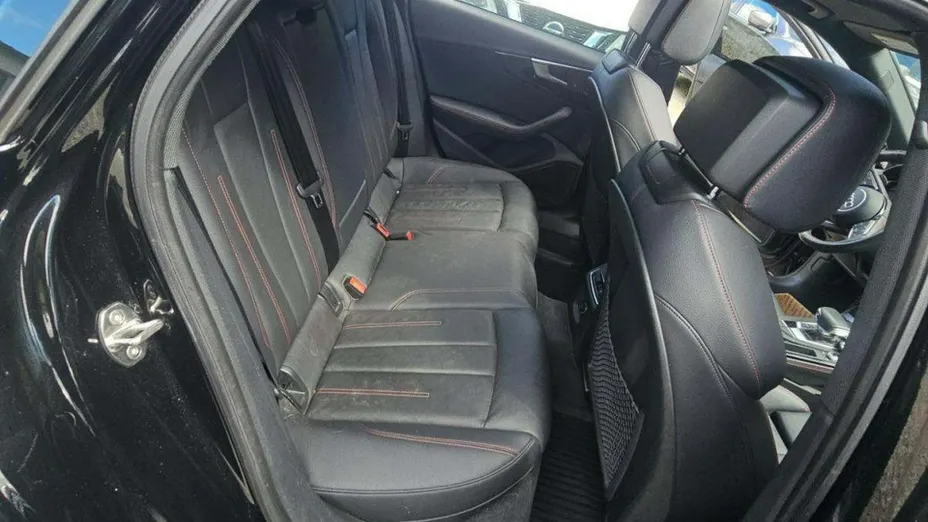 AUDI A4 -